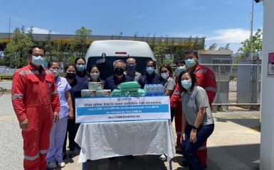 Unithai Shipyard donated necessary items to support  medical personnel at Bang Lamung Hospital to fight COVID-19