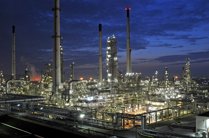 REFINERY-MAINTENANCE-AND-SERVICES