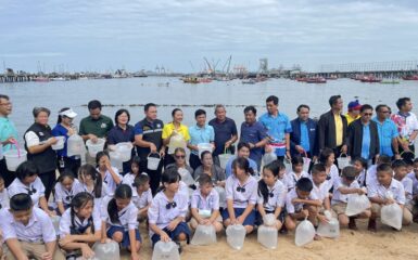 Unithai Shipyard Participates in Aquatic Animal Release Activity in Honor of National Mother’s Day 2025 Organized by the Ao Udom Local Fishermen’s Club at Ao Udom Beach, Chonburi Province